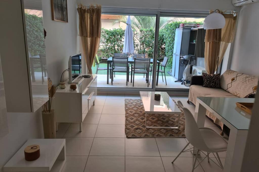 Le Lodge, T2 Classe 3 Etoiles Avec Jardin, Parking, Piscine & Mer A 2 Pas Menton Exterior photo